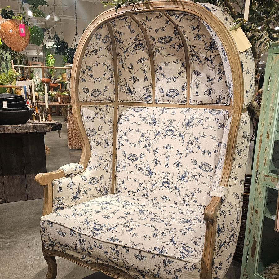 Cotton and Linen Ballon Style Chair