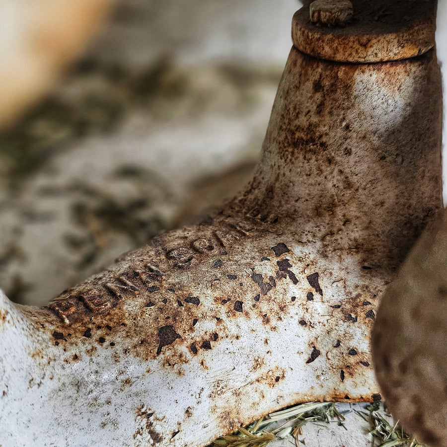 Vintage Creamy Chippy Cast Iron  Counter Penn Scale