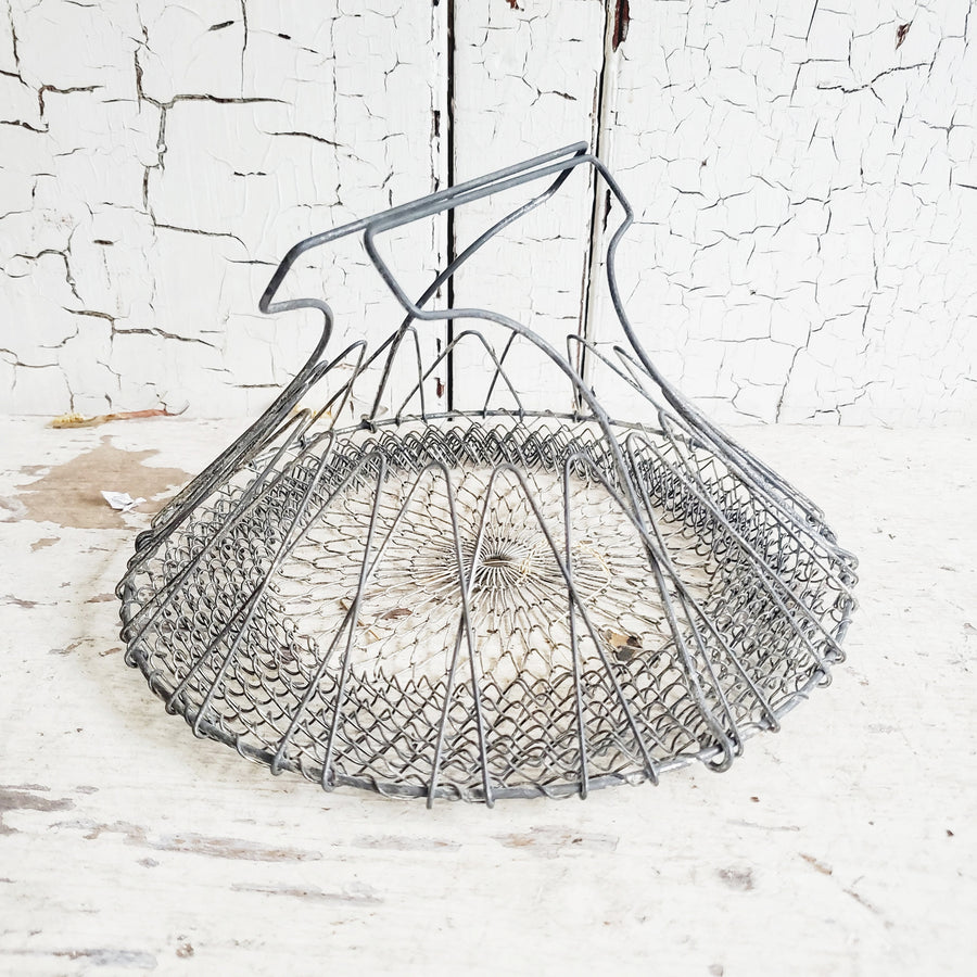 Vintage Wire Collapsible Egg Basket