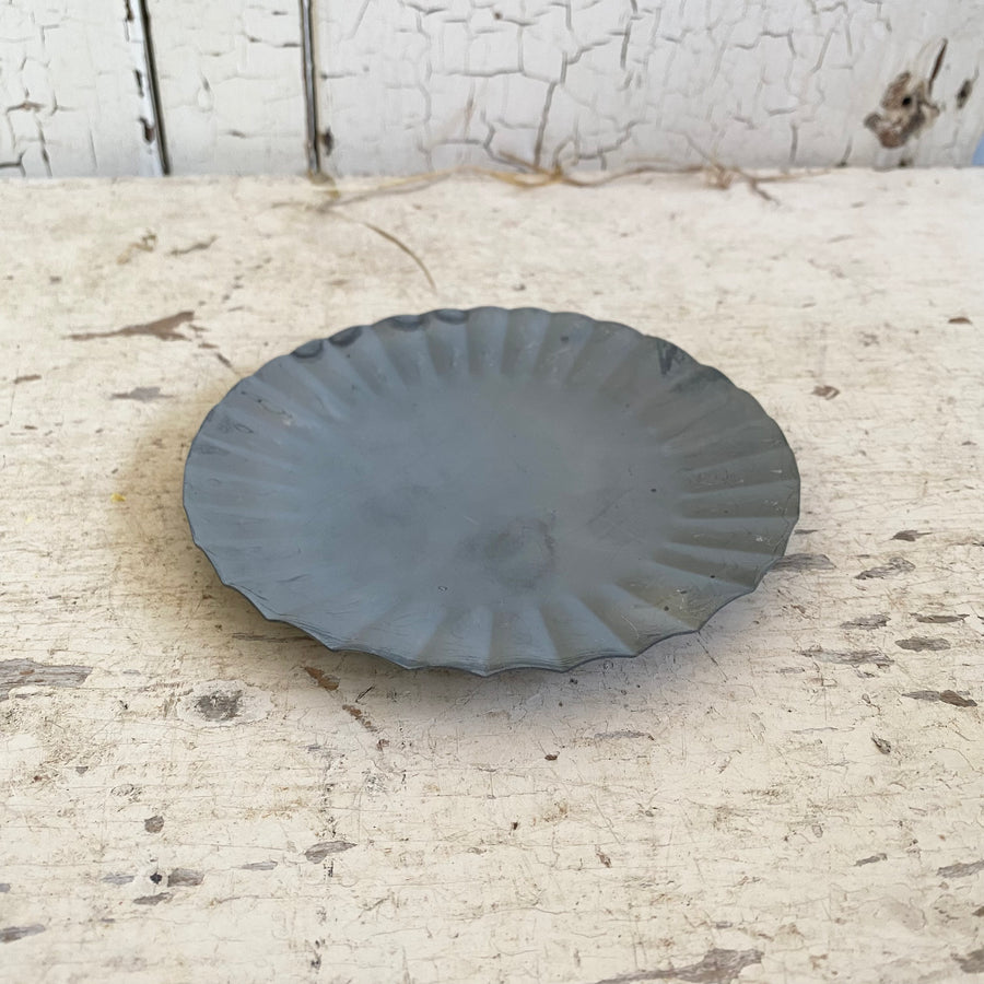 Ruffled Metal Plant Dish