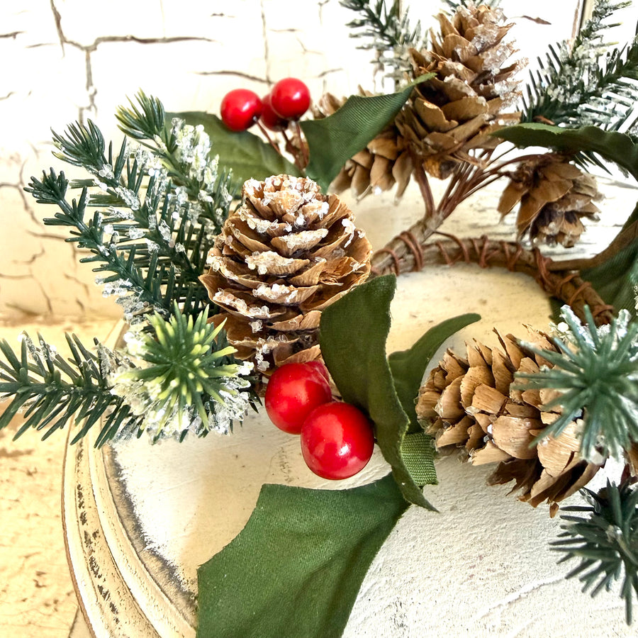 Small Berry & Pinecone Candle Ring