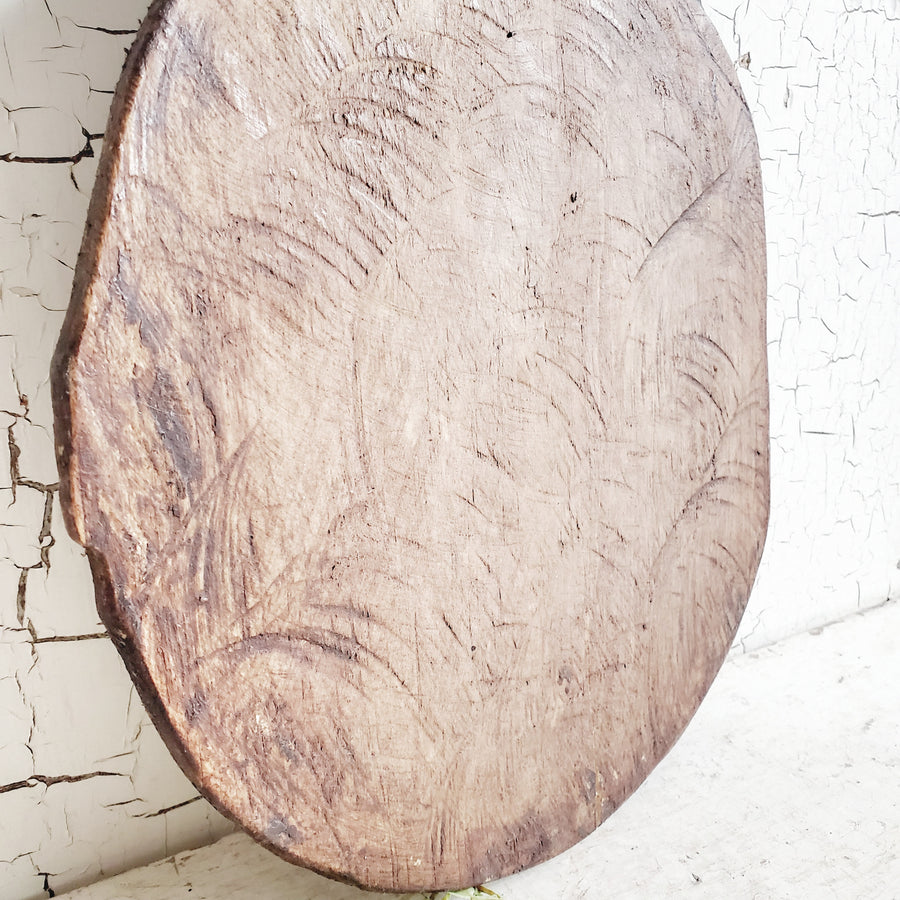 LARGE Slim Round Wooden Cutting Board